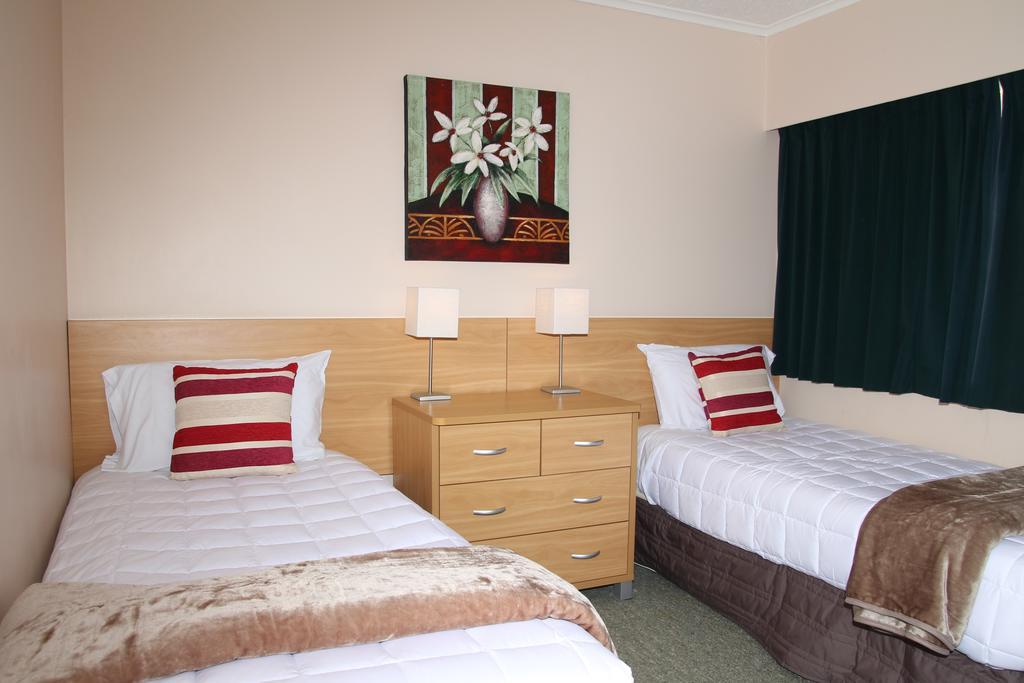 Cook'S Lookout Motel Paihia Exterior photo
