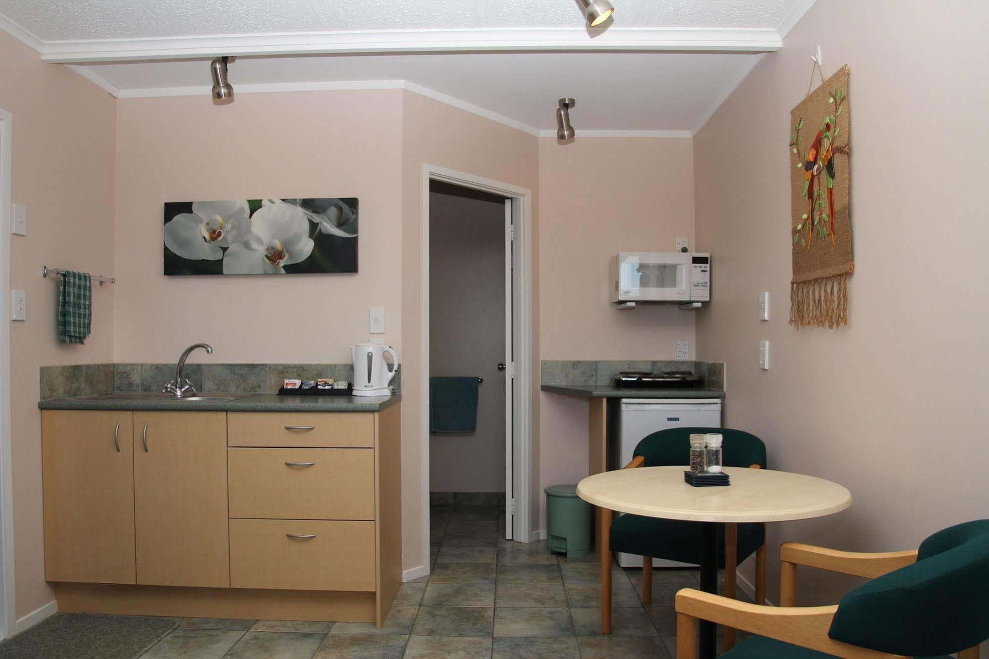 Cook'S Lookout Motel Paihia Exterior photo